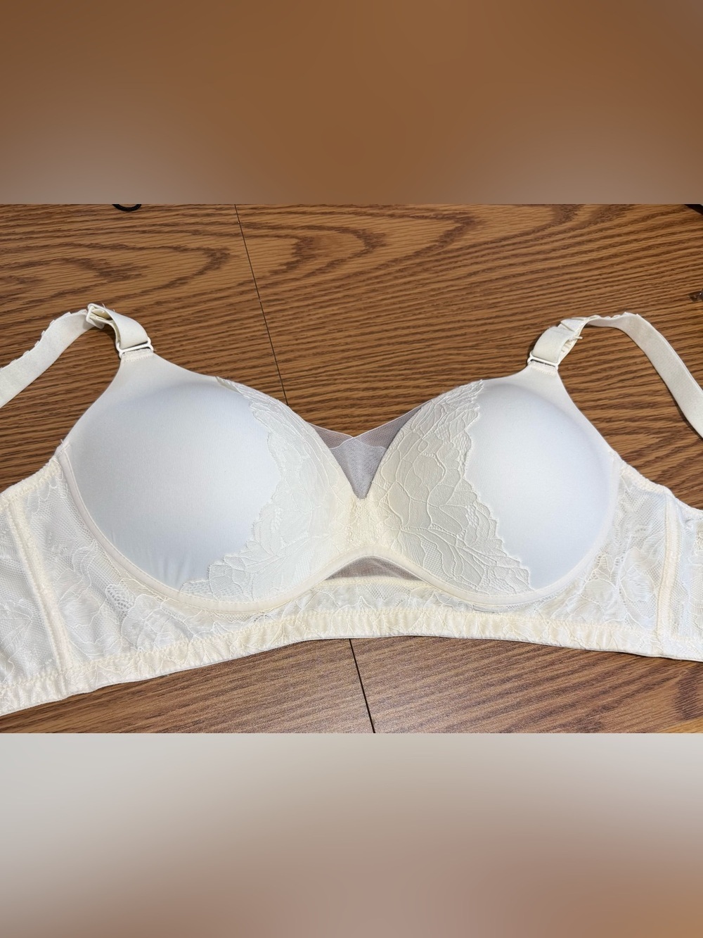 NWOT Soft Cream Molded Cups with Stretchy Lace Front & Side Panels. No wire. - Picture 2 of 8